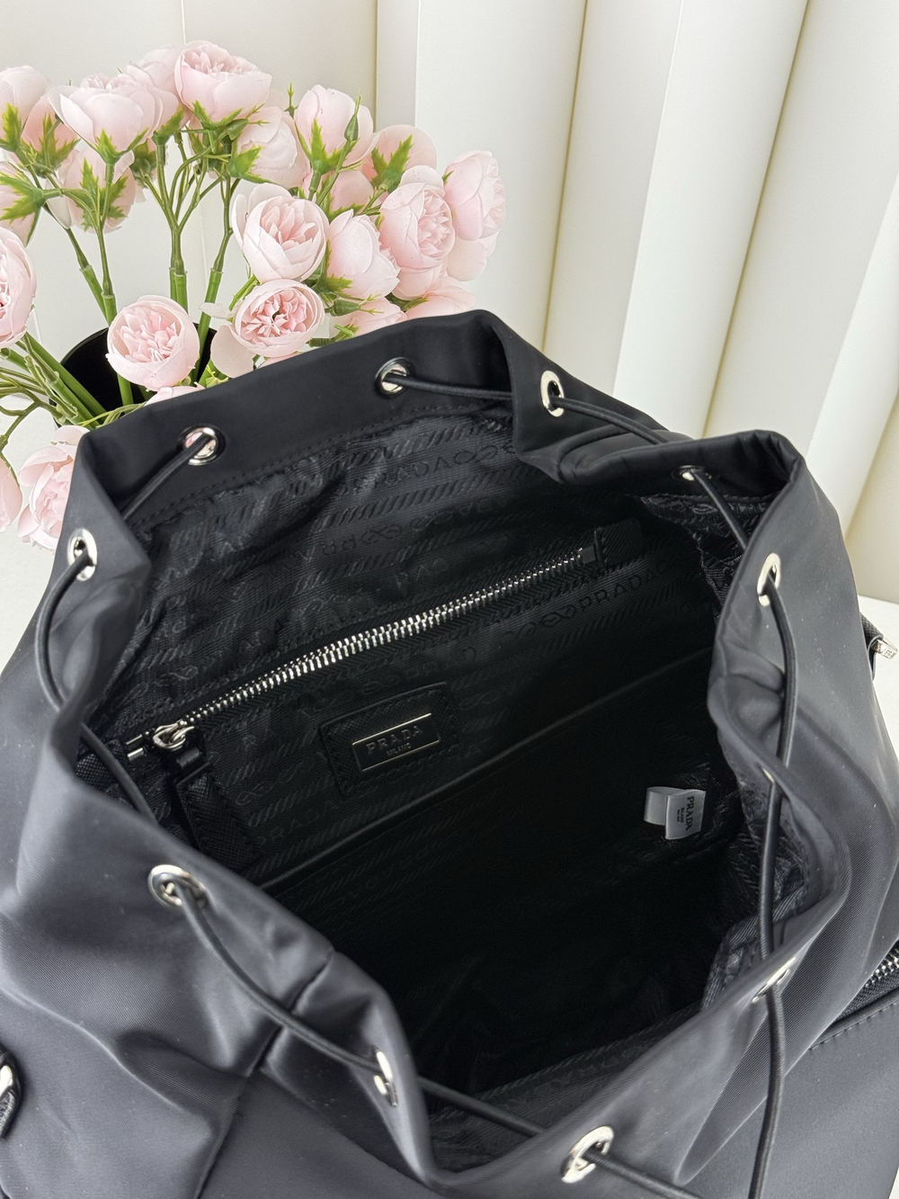 🌹Prada Re-Nylon Drawstring Backpack Triangle Logo - Picture 9 of 9
